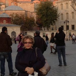 Meet your Posher, Bina